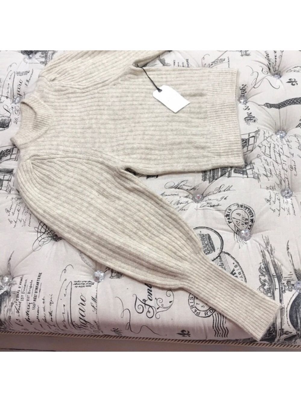 Leith Ribbed Puff Shoulder Sweater - Picture 5 of 8